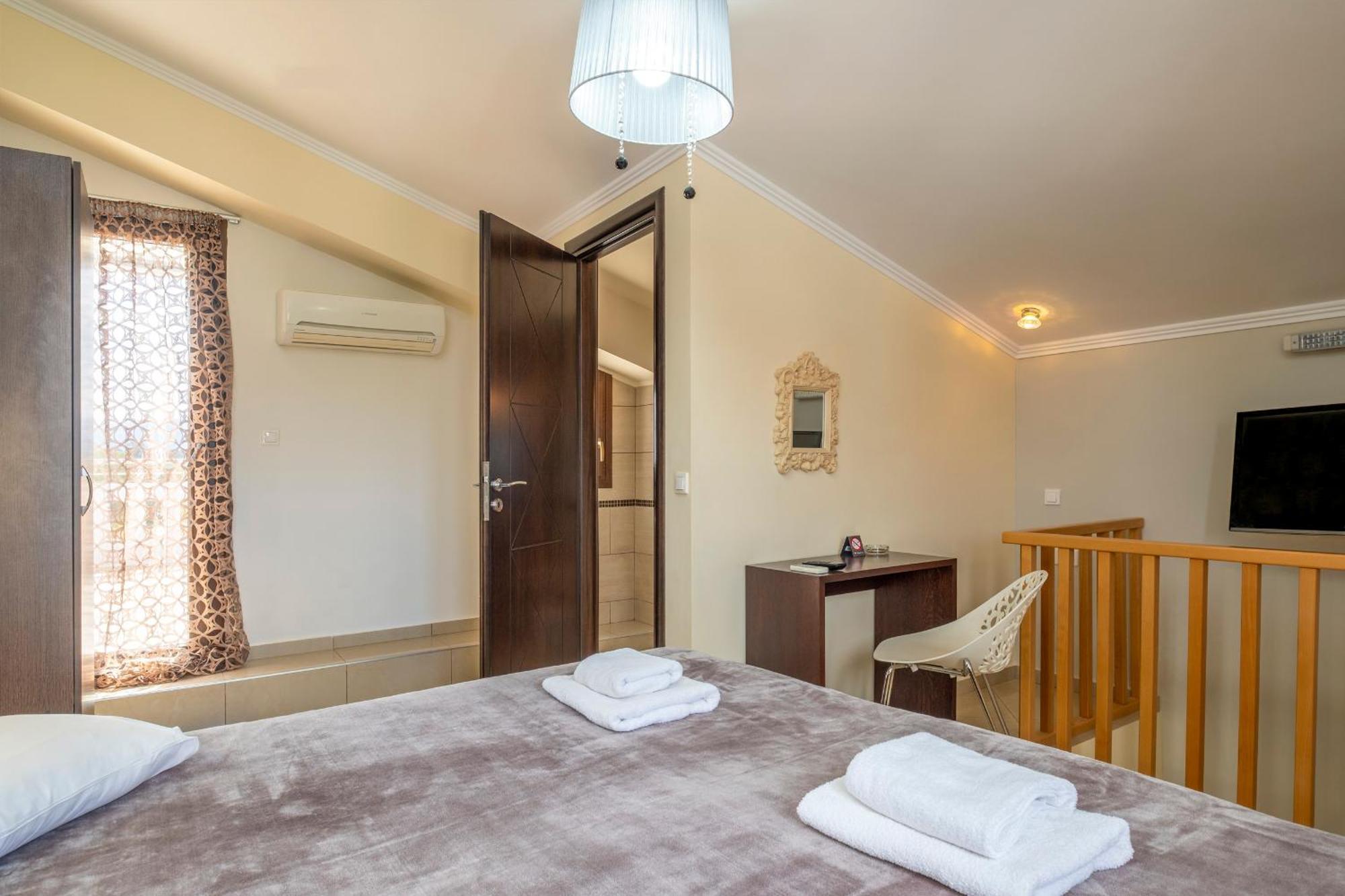 Areti Suites Kathaniá Buitenkant foto