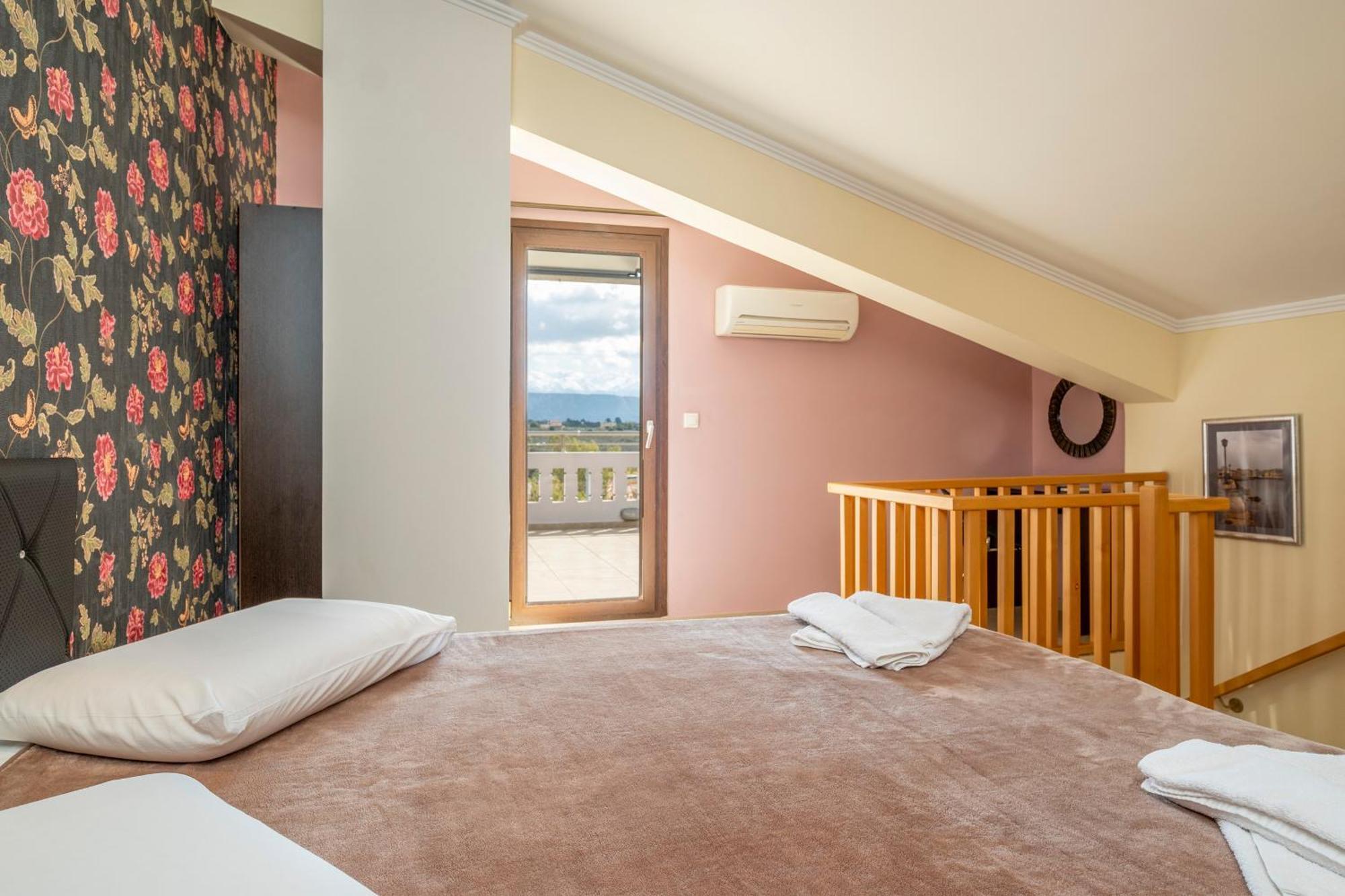 Areti Suites Kathaniá Buitenkant foto
